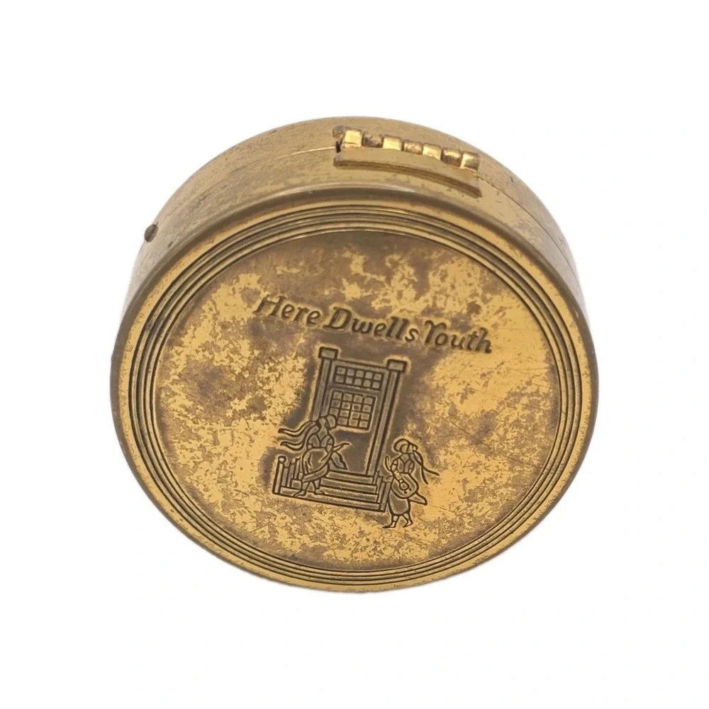 Vintage Primrose House Cosmetics 1920s Powder Compact Here Dwells Youth Salon